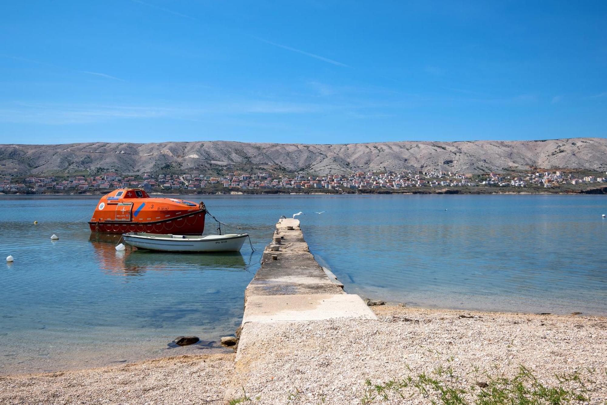 Apartments By The Sea Pag - 9355 พาก ภายนอก รูปภาพ